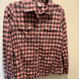 Carhartt Woman’s Pink and Black Plaid Flannel Shirt Size M 8/10